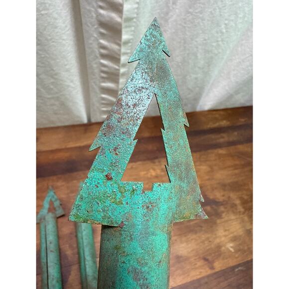 Vintage Christmas Tree Holiday Metal Stakes Candle Holders Rustic Distressed - Picture 8 of 8